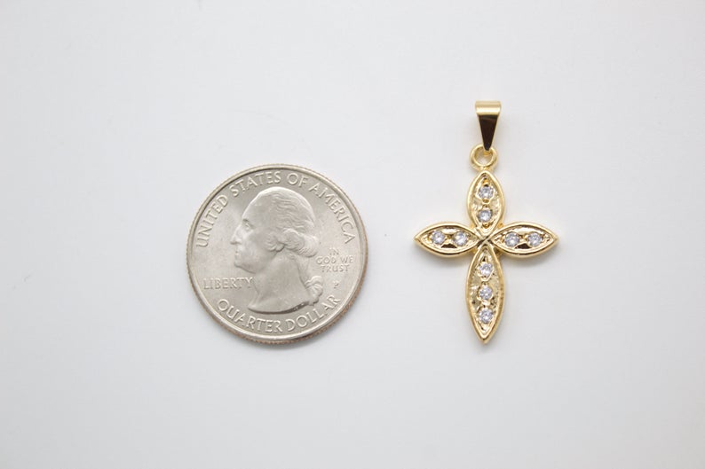 Pendentif croix minimaliste chrétienne