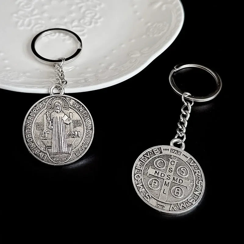 Porte-clés médaille de Saint-Benoît double face – 3 finitions