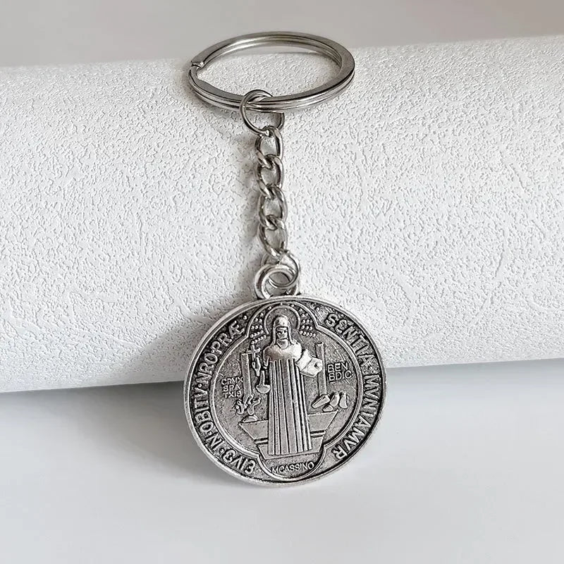 Porte-clés médaille de Saint-Benoît double face – 3 finitions