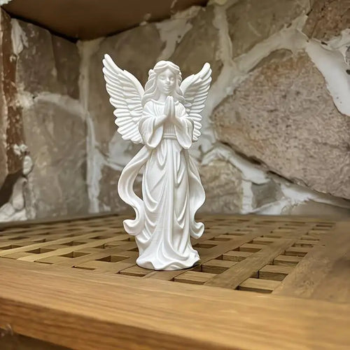 Ange en prière – figurine blanche et dorée imprimée en 3D