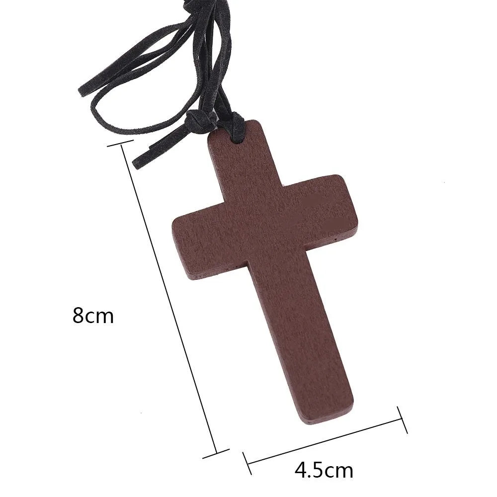 Collier croix chrétienne en bois – cordon 80 cm