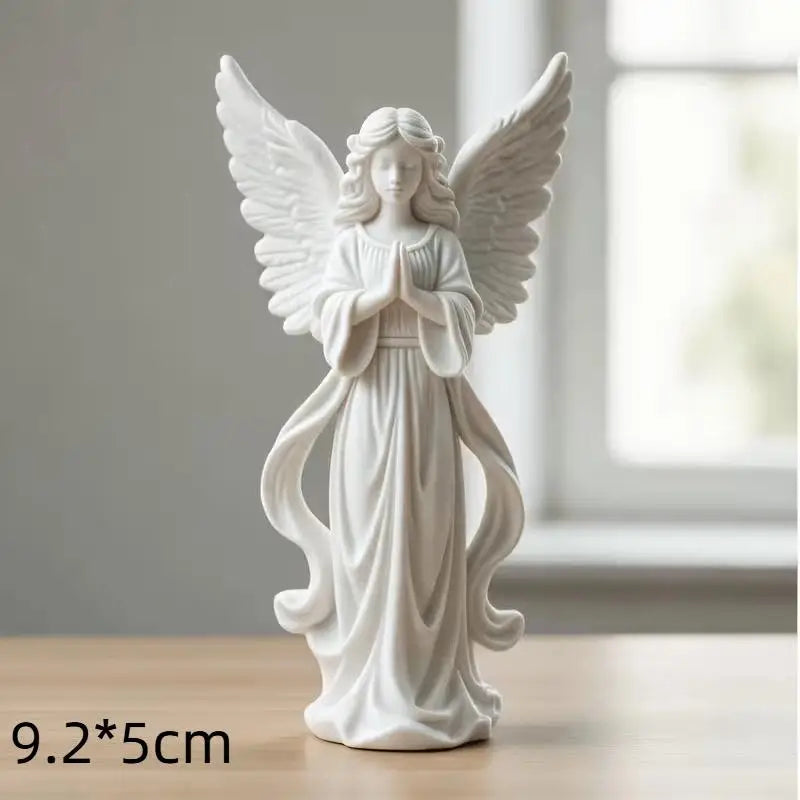 Ange en prière – figurine blanche et dorée imprimée en 3D