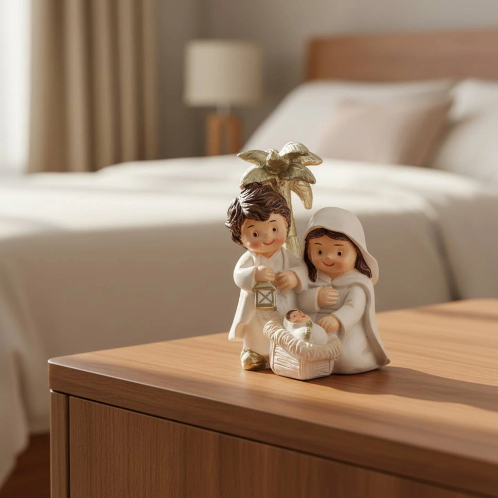 Petite crèche Sainte Famille avec palmier – résine – détail 4