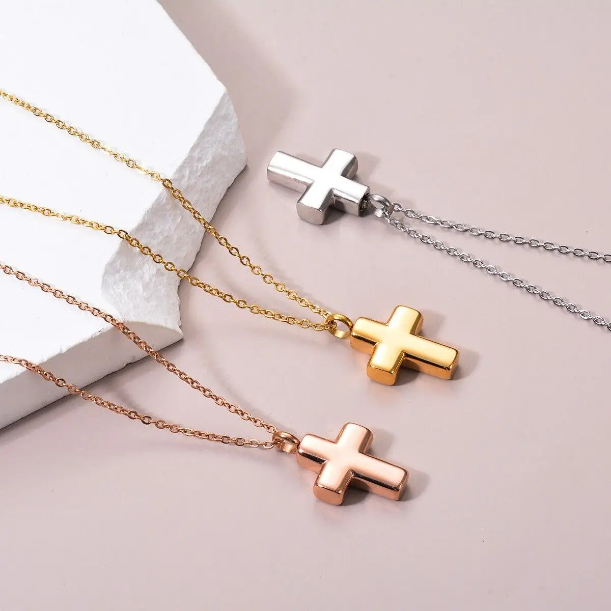 Pendentif croix souvenir – acier inoxydable