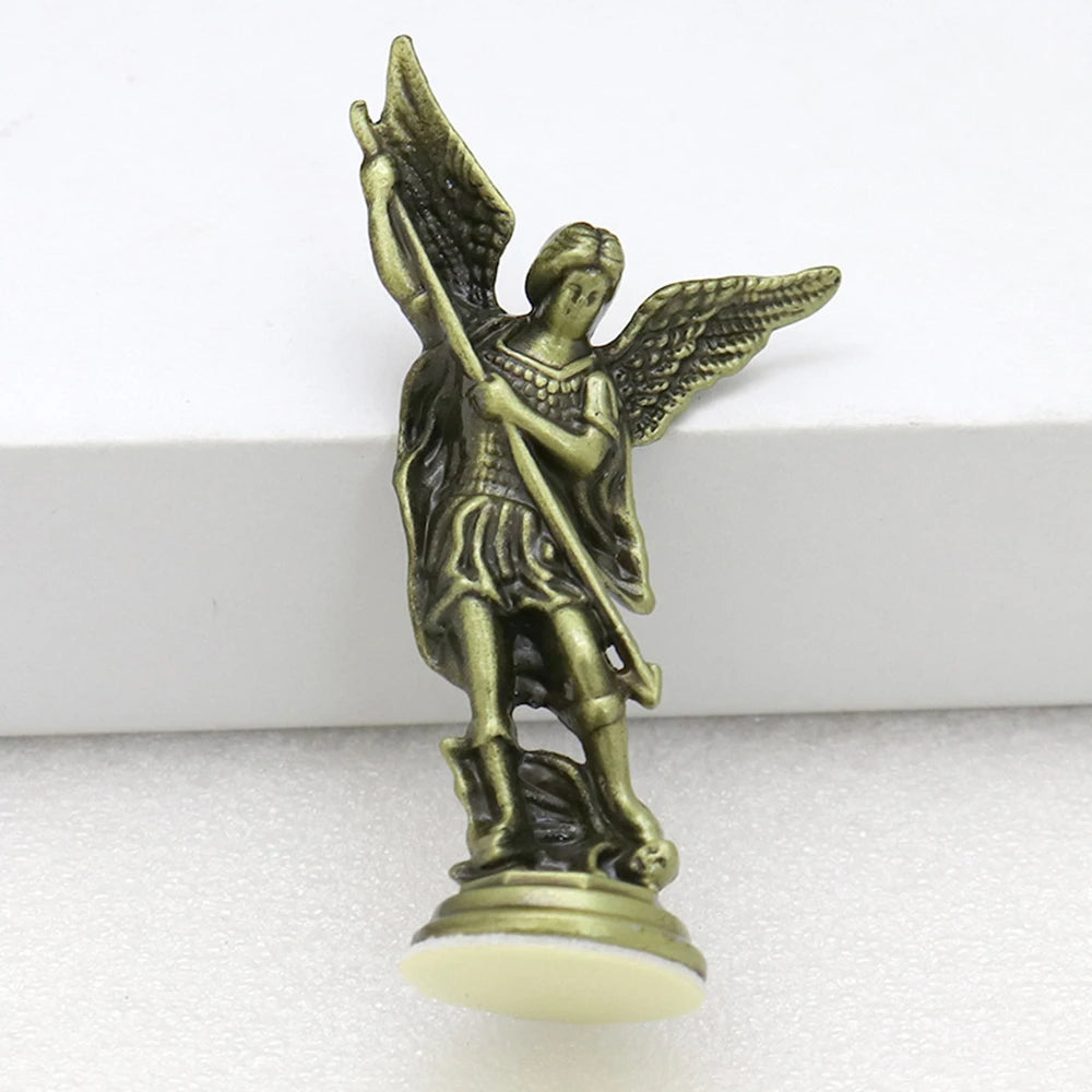 Statuette de Saint Michel Archange – alliage métallique
