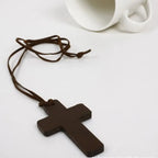 Collier croix chrétienne en bois – cordon 80 cm