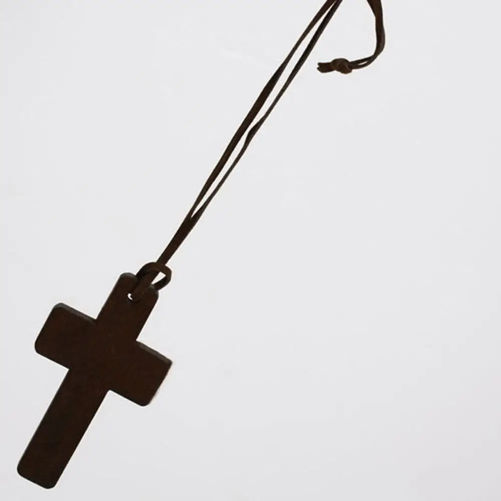 Collier croix chrétienne en bois – cordon 80 cm