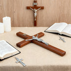 Croix catholique murale en bois – 19,8 cm